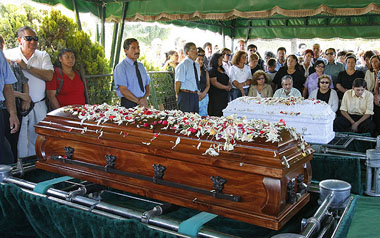 Triste adi&oacute;s a v&iacute;ctimas